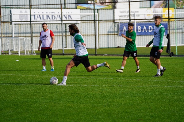Rizespor Kırklarelispor startını Verdi