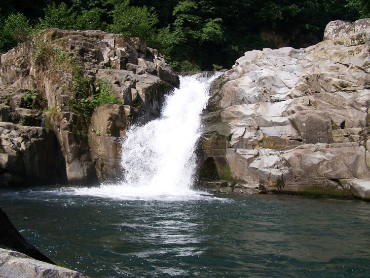 Katarahte(Karagöl)Şelalesi