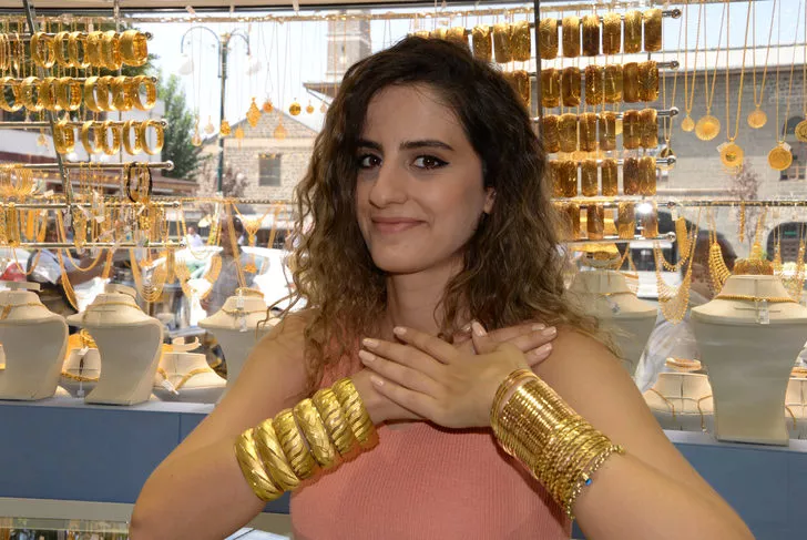Bugün kuyumcular açık mı? 30 Ağustos kuyumcular açık mı? Kuyumcular bugün çalışıyor mu?