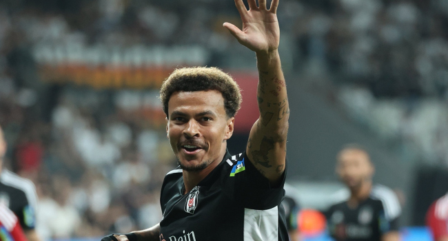Dele Alli ilk kez sahada