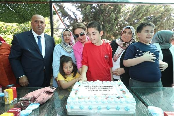 Özel çocuklar için doğum günü etkinliği