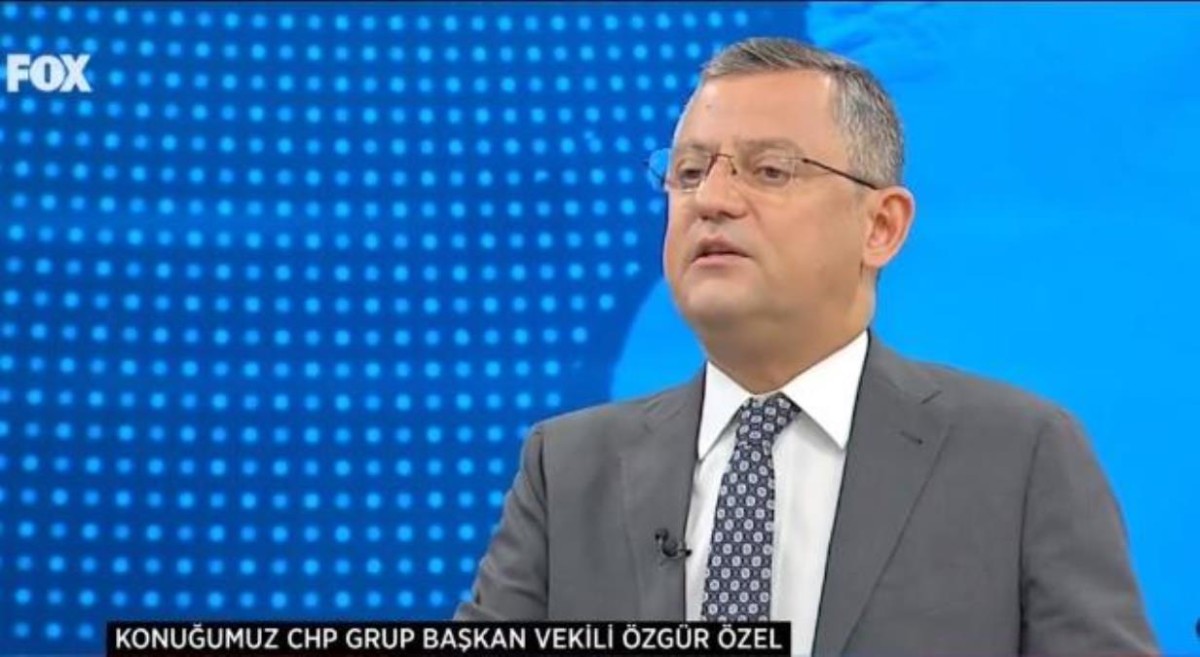 Özgür Özel kimdir? FOX Çalar Saat konuğu Özgür Özel kaç yaşında, nereli? Özgür Özel biyografisi!