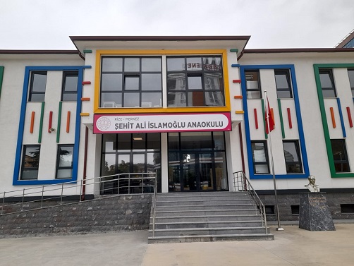 Engindere Muhtarından Şehit Düşen Arkadaşına Vefa Örneği
