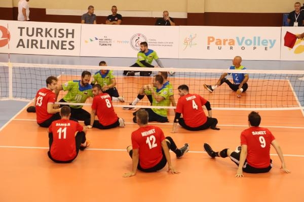 Oturarak Voleybol Gümüş Ligi başladı