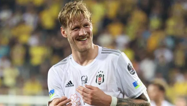 Weghorst ile zirve uçuşu