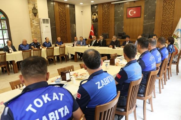 Başkan Eroğlu: Zabıta personelimiz belediyemizin görünen yüzüdür