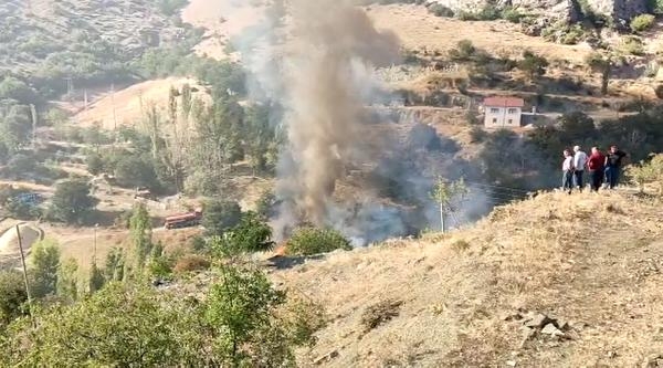 Tokat'ta 300 küçükbaş kapasiteli ağıl yangında kül oldu