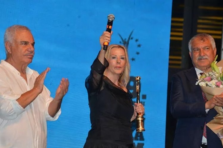 Altın Koza'da Onur Ödülleri iki ustaya gitti