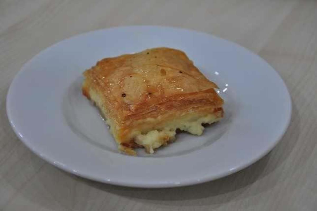 Laz Böreği tarifi! Masterchef Laz Böreği nedir, nasıl yapılır? Laz Böreği için gerekli malzemeler! Laz Böreği hangi yöreye ait?