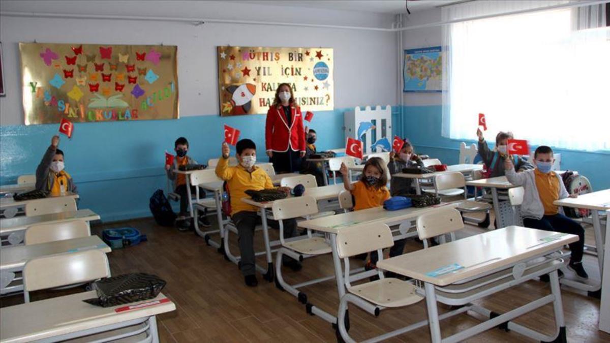 Okul ara tatil ne zaman 2022? Okullar ne zaman ilk ara tatili yapacak? Okullar ne zaman tatil? 2022-2023 Eğitim Öğretim yılı takvimi!