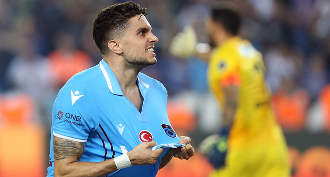Trabzonspor'da Bartra savunmanın vazgeçilmezi