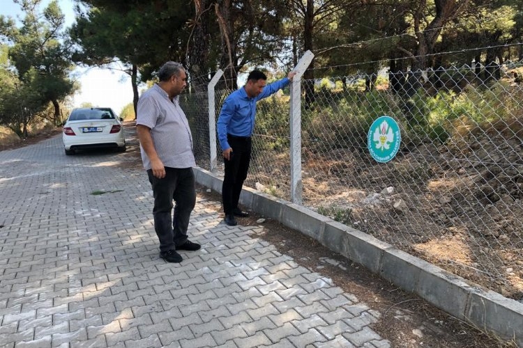 Manise Şehzadeler'de mezarlıklara güvenlik çiti
