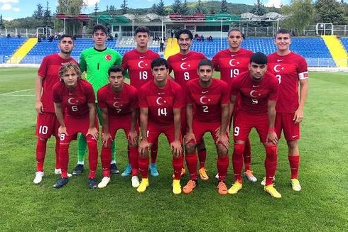U19 Milli Takımı, Azerbaycan'ı farklı mağlup etti
