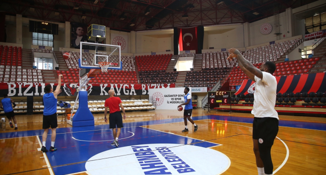 Gaziantep Basketbol sezona galibiyetle başlamak istiyor