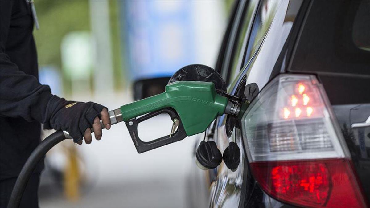 Akaryakıta zam var mı? 4 - 5 Ekim Benzine motorine zam gelecek mi? Mazota zam var mı?