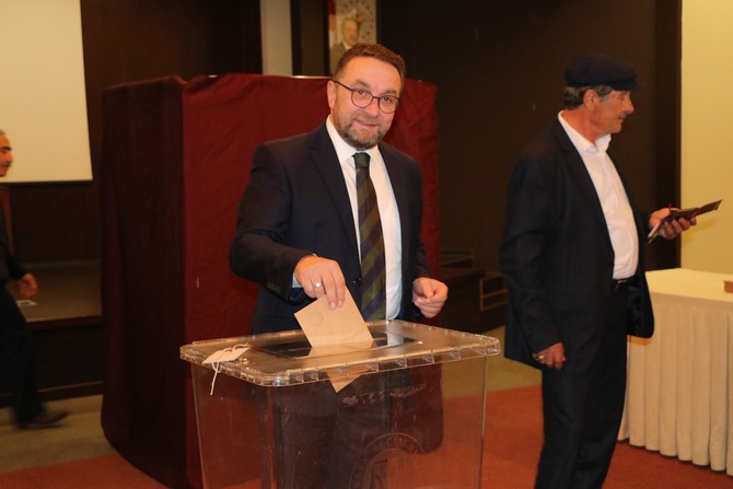 Borsa seçimlerinde Erdoğan Güven tazeledi