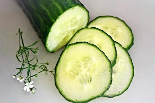 Rüyada salatalık yemek ne anlama gelir? 