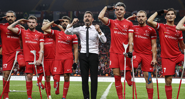 Ampute Futbol Milli Takımı'nda yüzler gülüyor