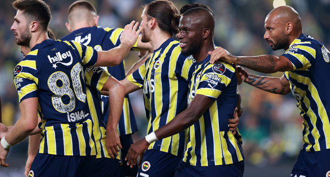 Valencia gollerine devam ediyor
