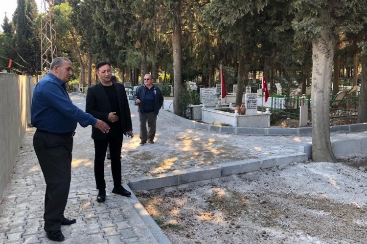 Manisa'da mezarlıkların eksiklikleri gideriliyor