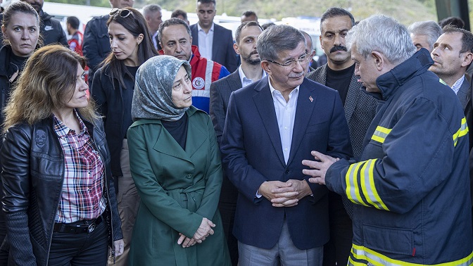 Gelecek Partisi lideri Davutoğlu, Bartın'da Amasra maden ocağında incelemelerde bulundu