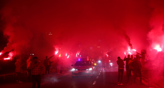Kayseri'de Galatasaray'a coşkulu karşılama