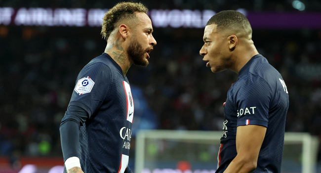 PSG liderliğini sürdürdü