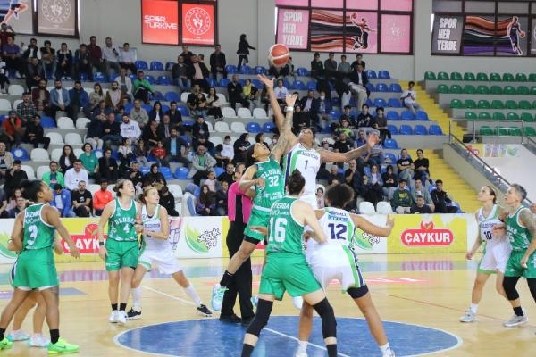 Rize Belediyespor Kadın Basketbol takımı evinde mağlup