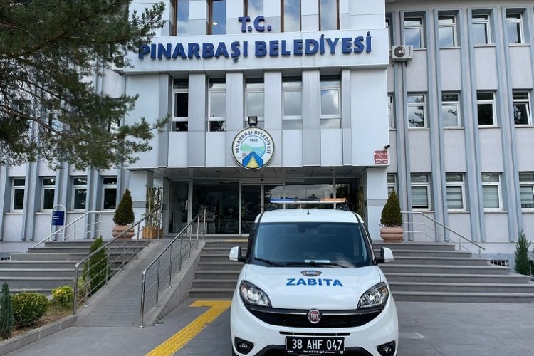 Kayseri Büyükşehir'den Pınarbaşı'na zabıta aracı desteği