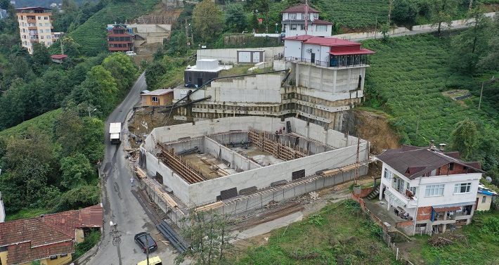 Rize Merkezde 5500 Tonluk Su Deposu Yapımı Devam Ediyor