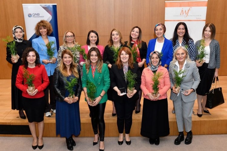 Başkan Tekin, başarıya ulaşan '100 kadın lider' arasında