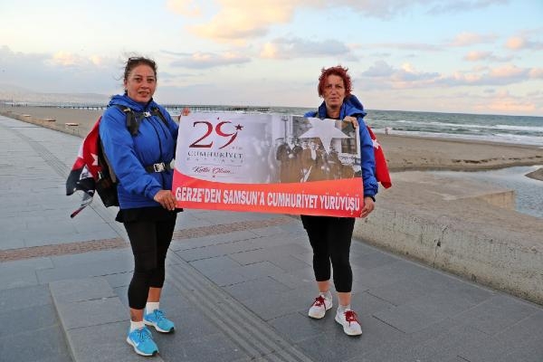 120 kilometrelik 'Cumhuriyet' yürüyüşüne bandolu karşılama 