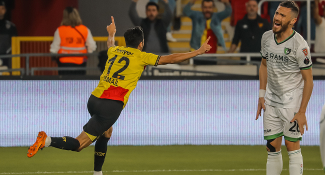 İzmir'de İsmail Köybaşı'nın gecesi
