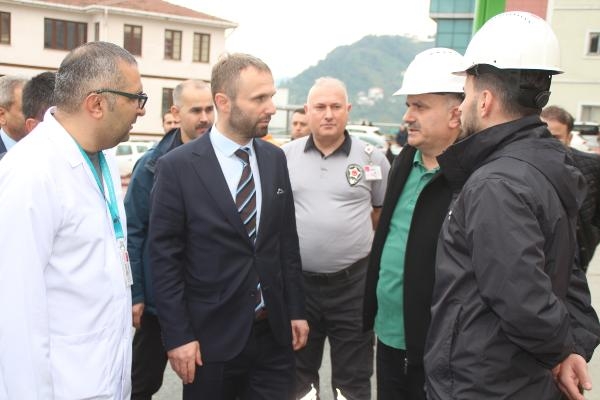 Rize'de Eğitim Araştırma Hastanesi servisleri yenileniyor