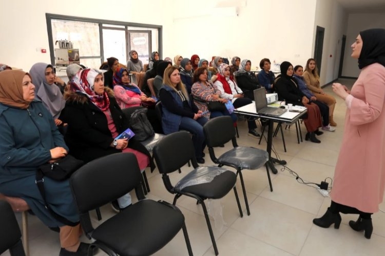 Elazığ Belediyesi’nden aile içi iletişim semineri