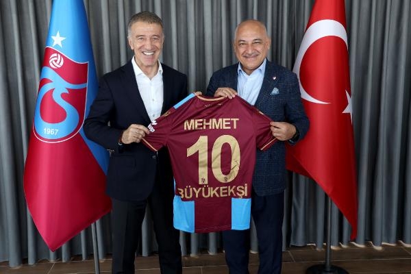 TFF Başkanı Büyükekşi, Trabzonspor'u ziyaret etti