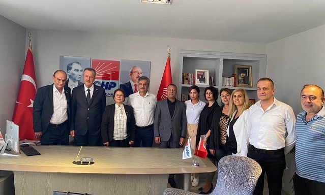 BAŞKAN PALAMUT: CHP'YE GEÇEN ESKİ AKP BAŞKANI SAÇANLI'YA BAŞARILAR!