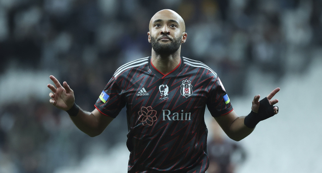 Beşiktaş'ta Redmond golle tanıştı