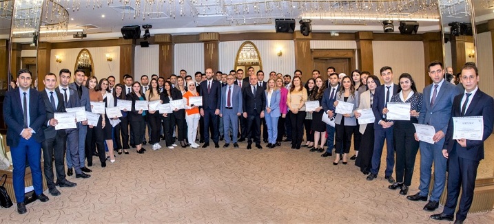 Türkiye’nin, Koruyucu Aile Sistemi Azerbaycan’da Uygulamaya Konuluyor