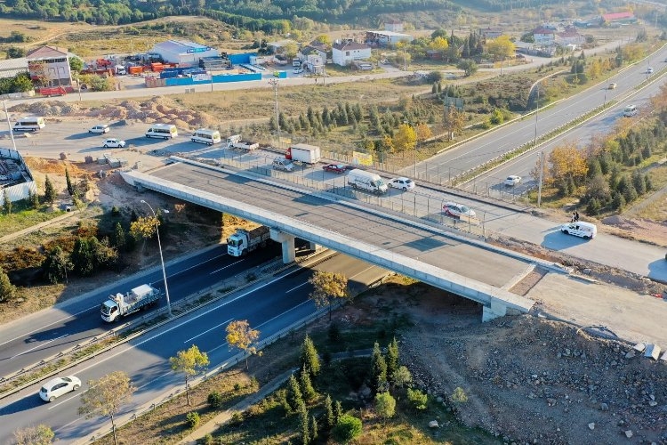 Kocaeli Çayırova'da trafik yoğunluğu tarih olacak