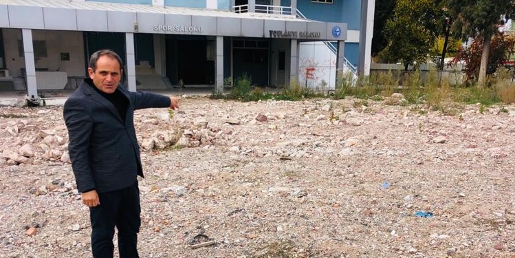 BAŞKAN KELEŞ: SORUMSUZLUK SPOR SALONUNU YOK ETTİ