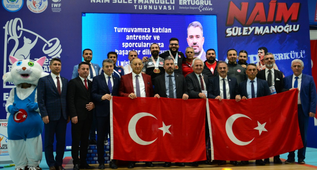 Naim Süleymanoğlu Halter Turnuvası'nda Türkiye şampiyon oldu