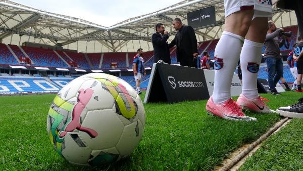 Hami ve Yattara, Trabzonspor taraftarlarıyla birlikte maça çıktı