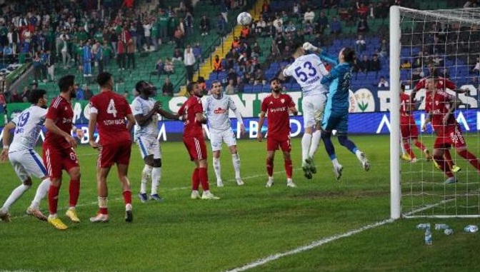 Çaykur Rizespor Galibiyeti hatırladı! 1-0