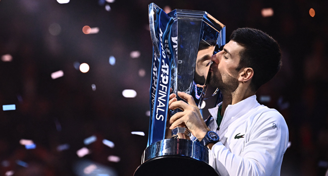 Şampiyon Djokovic