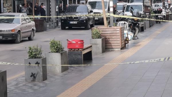 Fünye ile patlatılan çantadan gıda ürünleri çıktı