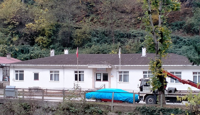 İkizdere Güneyce Köylüleri Kapatılan Sağlık Ocağı Ve Ptt Açılsın İstiyor