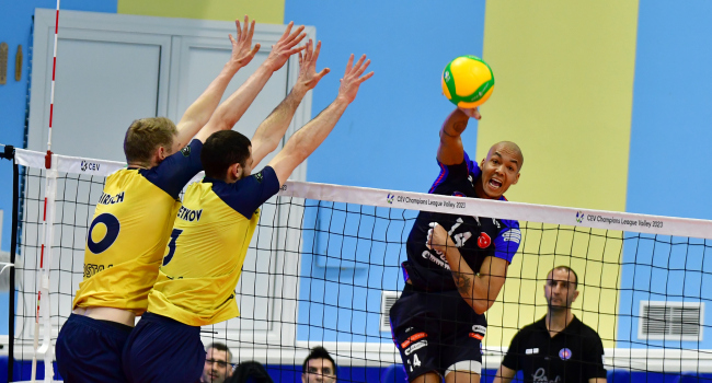 Halkbank, Bulgaristan'da galip
