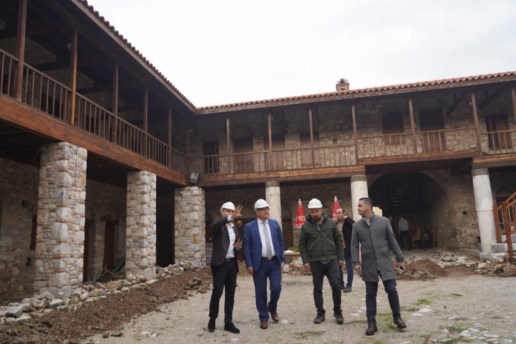 Muğla Milas'ta Çöllüoğlu Han'da tadilat başladı