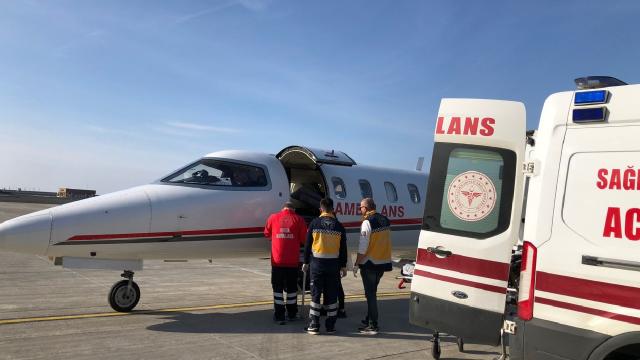 Rize'de ambulans uçakla 2 hasta sevk edildi